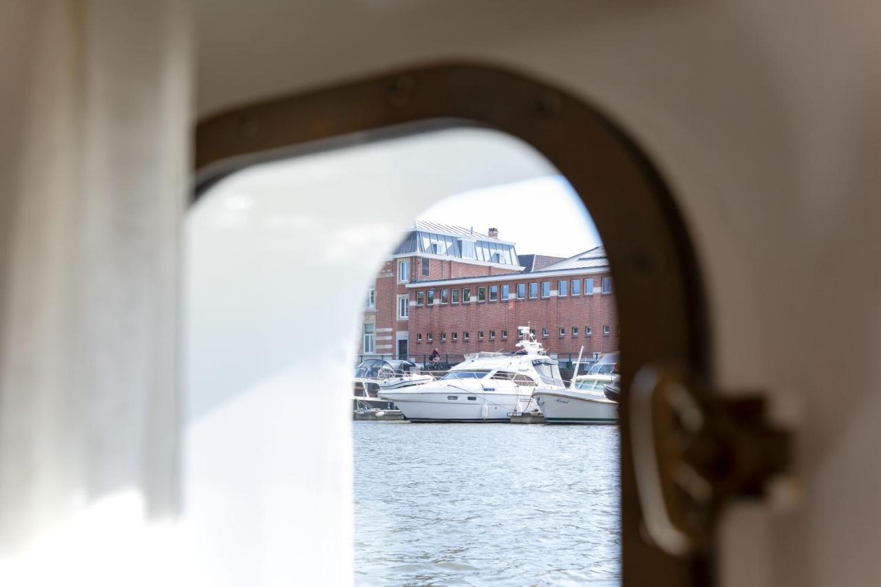 Hotel The Boatel Gent Exteriör bild