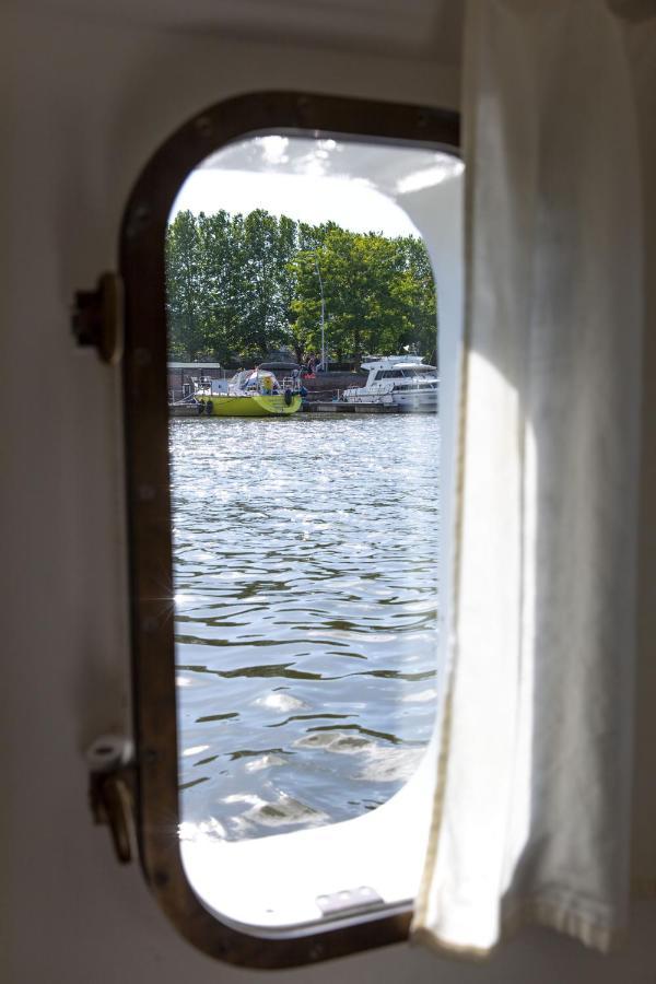 Hotel The Boatel Gent Exteriör bild